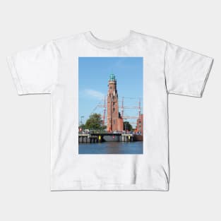 New port with Simon Loschen light tower at Sail 2015, Bremerhaven Kids T-Shirt